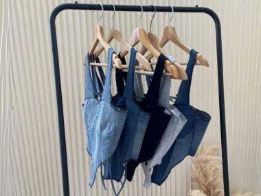 Мода с мисия: Български бранд превръща старите дрехи в нови съкровища