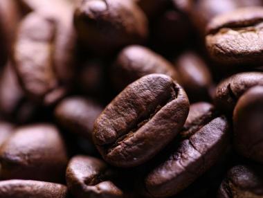 След скока в цената: Търговците на кафе свиват покупките си до жизнения минимум
