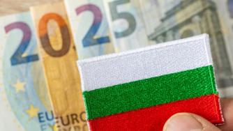 Вечерни новини: МФ започва информационна кампания за еврото; Моден гигант навлиза в България