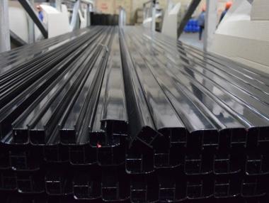 Тръмп налага допълнителни 25% мита върху канадските алуминий и стомана