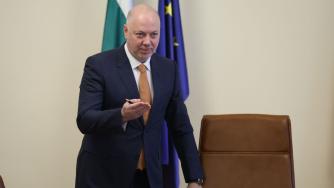 „Няма да е последната“: Желязков обяви спецакция по бензиностанциите