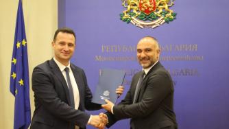 Жечо Станков одобри продължаващото търсене на нефт и газ край Варна