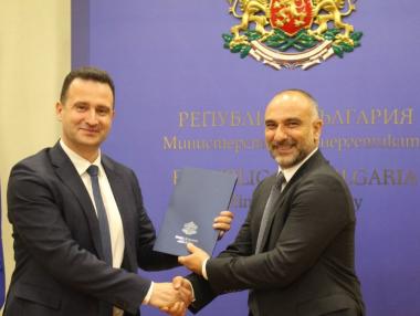 Жечо Станков одобри продължаващото търсене на нефт и газ край Варна