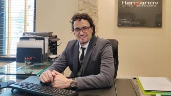 Адвокатът, който обича числото 24