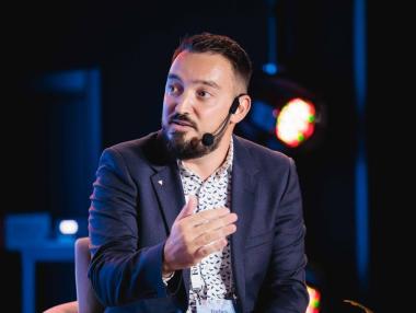 Българин става технологичен директор на най-голямата образователна организация