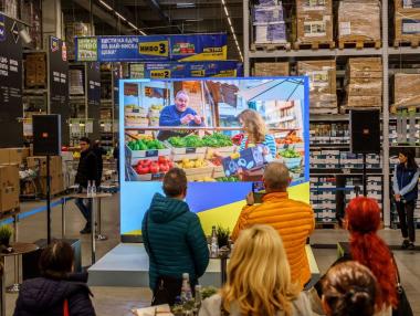 МЕТРО България представи новата си комуникационна концепция „Живей на едро“