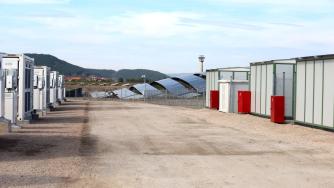 Гръцката PPC Group строи нов соларен парк с батерии край Стара Загора