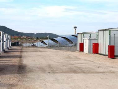 Гръцката PPC Group строи нов соларен парк с батерии край Стара Загора