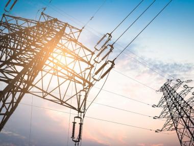 Разширяването на мрежата и гъвкавостта могат да намалят европейските цени на тока