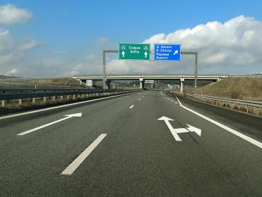 Километър от „Струма“ през Кресна надскача с много цената на „Русе – Велико Търново“