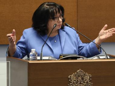 „Последният бюджет в лева“: Депутатите приеха окончателно Бюджет 2025