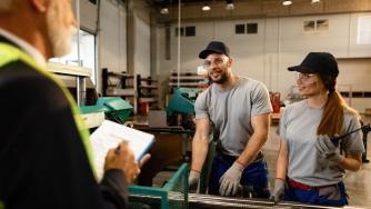 Тийнейджъри на работа