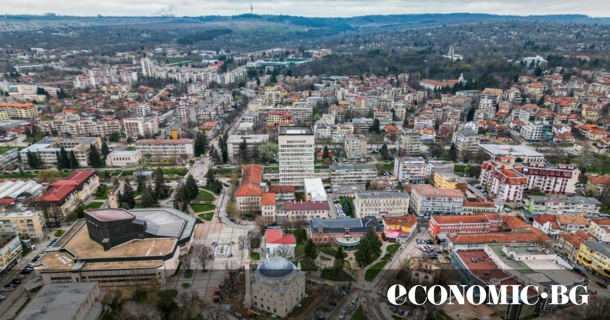 Брутният вътрешен продукт в областта продължава да нараства, но с