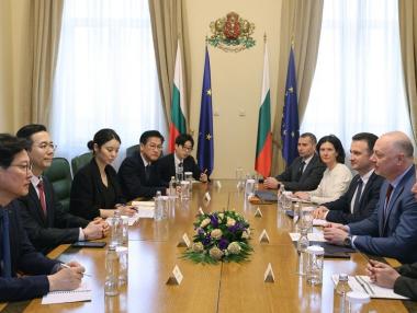 България иска да форсира новите ядрени блокове в „Козлодуй“