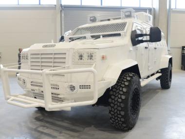 IAG започна да произвежда първите военни машини в завода в Бургас (снимки)