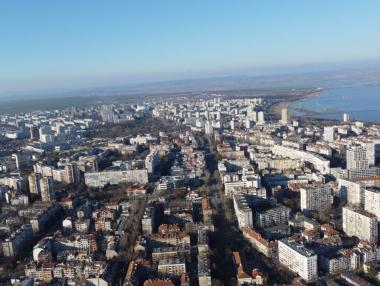 Бургаското летище „Равнец“ няма да се превръща във водороден комплекс