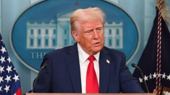 Доналд Тръмп наложи 25% мита върху вноса на автомобили