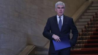 Малинов няма да подава оставка и съдейства на Европрокуратурата