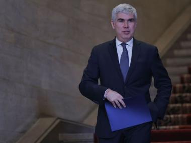 Малинов няма да подава оставка и съдейства на Европрокуратурата