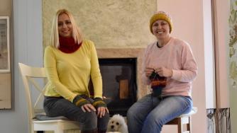 От иглата до големия екран: Българските вълнени шапки, които покориха Netflix