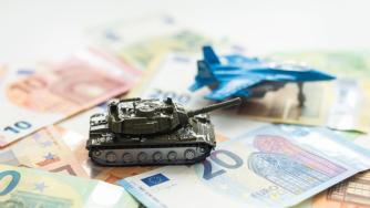 „Военна икономика“: Изложен ли е на риск европейският мирен проект?