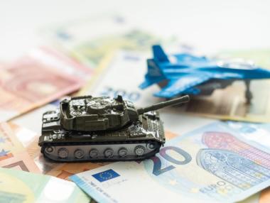 „Военна икономика“: Изложен ли е на риск европейският мирен проект?