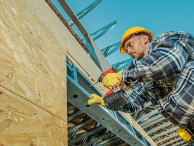 На общинско ниво пазарът на труда забавя ход