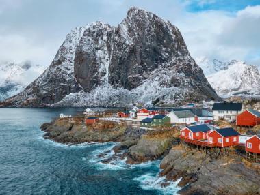 1.8-трилионният фонд на Норвегия вече обмисля инвестиции в оръжия