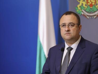 След катастрофата край Телиш: Иванов отстрани временно пътното ръководство в Плевен