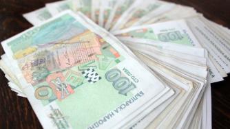 Седмични новини за финанси: Бюджетът е обратно на минус; Все повече фалити в България