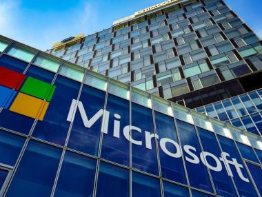 Microsoft стана на 50: Ще стане ли компанията още по-мощна чрез AI?