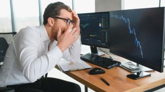 „Първо продават, после питат“: Поредна „кървава“ сесия за пазарите в САЩ