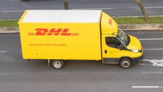Temu си партнира с DHL за локално обслужване в Европа