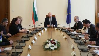 Правителството обеща вече наистина да вземе мерки срещу войната по пътищата