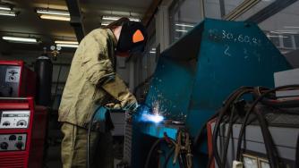 „Противоречива картина“: Бизнесът се лута в оценката си за еврото