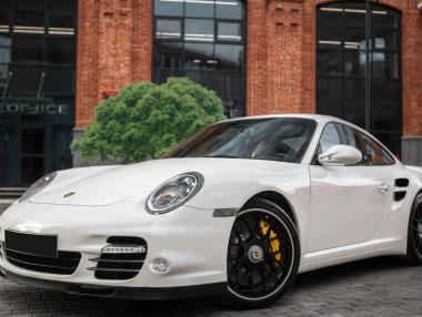 Porsche отчита значителен спад в доставките в Европа и Китай