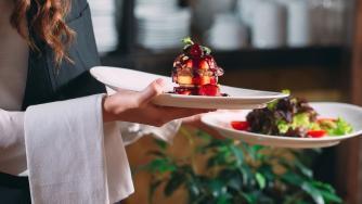 „Няма кандидати“: Кой ще работи в българските хотели и ресторанти?