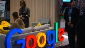 Нова вълна съкращения: Google уволни стотици от Android и Chrome отделите