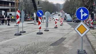 Новините от седмицата: АПИ се разбърза с ремонтите; Митата на Тръмп и ефектът върху България