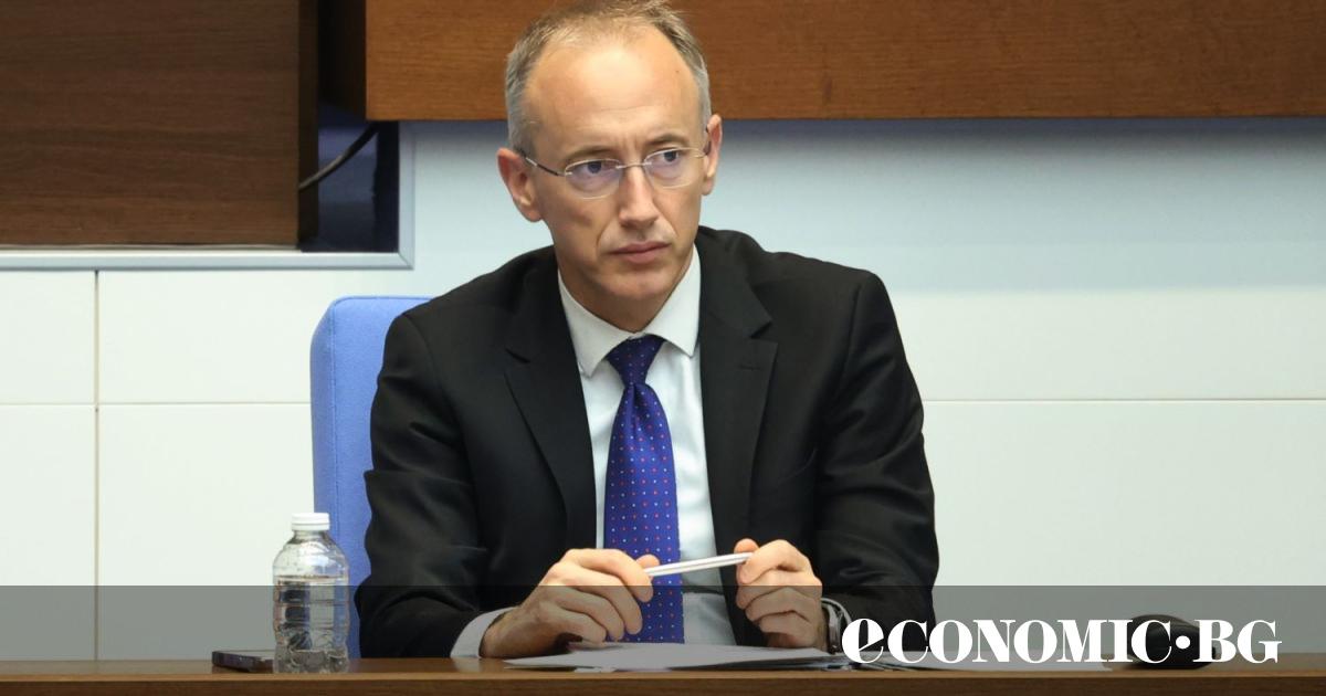 Държавата обмисля стипендии за бъдещи български математици и експерти в