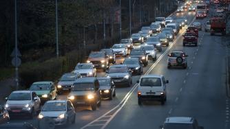 Заради ДДС измами и фиктивни сделки НАП вкарва колите в рисковите стоки