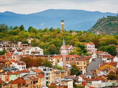 До Европа с ограничен бюджет: Най-продаваният писател на NYT препоръчва България