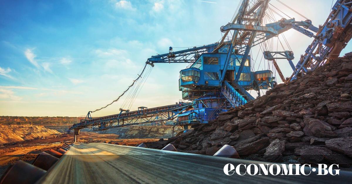 Китай разтърси света през 2010 г., когато наложи ембарго върху