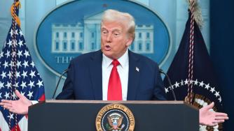 САЩ налагат високи пристанищни такси на произведените в Китай товарни кораби