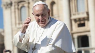 Папа Франциск почина