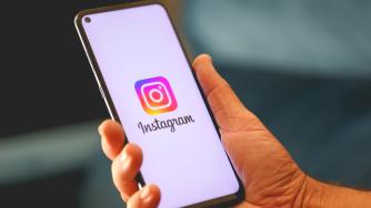 Instagram използва изкуствен интелект, за да намира излъгали тийнеджъри