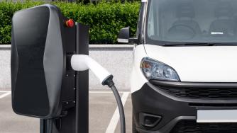 България насочва 40 млн. евро за електрически микробуси за общините