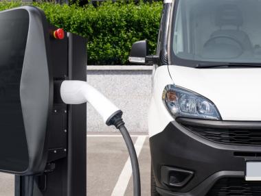 България насочва 40 млн. евро за електрически микробуси за общините