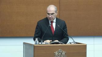 Караджов сключва договор за 35 електрически влака с 280 млн. лв. заем