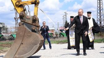 Започна строежът на интермодалния терминал във Волуяк